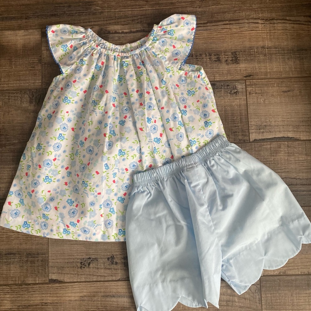 Zuccini kids 4T short set.
